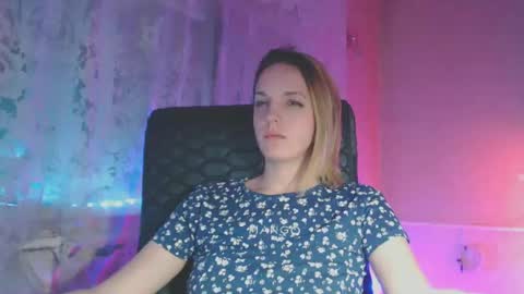 Snapshot of babymuro4ka chatting on 02/25/25, 12:36 Sonya online show from 02/25/25, 12:36