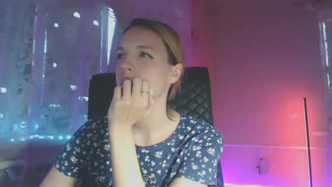 Snapshot of babymuro4ka chatting on 03/08/25, 04:01 Sonya online show from 03/08/25, 04:01