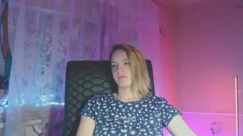 Snapshot of babymuro4ka chatting on 03/12/25, 11:33 Sonya online show from 03/12/25, 11:33