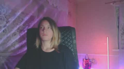 Snapshot of babymuro4ka chatting on 10/03/25, 07:33 Sonya online show from 10/03/25, 07:33