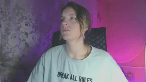 Snapshot of babymuro4ka chatting on 10/10/25, 05:12 Sonya online show from 10/10/25, 05:12