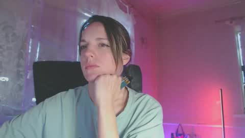 Snapshot of babymuro4ka chatting on 11/05/25, 05:07 Sonya online show from 11/05/25, 05:07