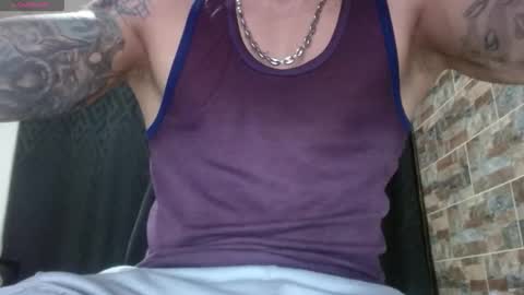 Snapshot of babyrecord chatting on 12/14/25, 01:11 babyrecord online show from 12/14/25, 01:11