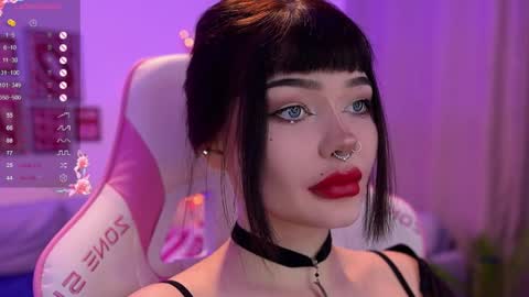 Nika online show from 05/18/26, 10:04