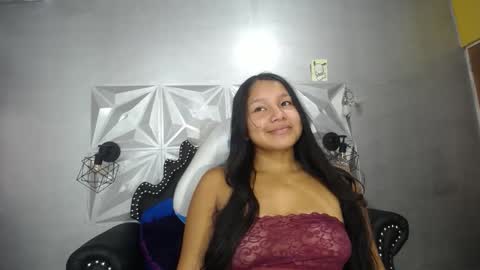 Snapshot of babyschoolgiirl chatting on 10/25/25, 11:40 Xime Lions online show from 10/25/25, 11:40