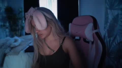 babysugarbunny online show from 11/02/25, 11:18