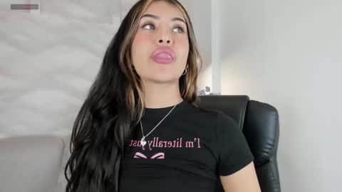 babyyfortune_ online show from 11/26/25, 08:54