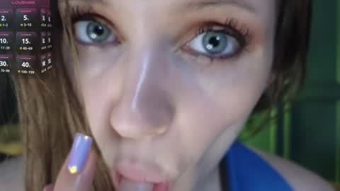 Chloe online show from 01/01/25, 03:24