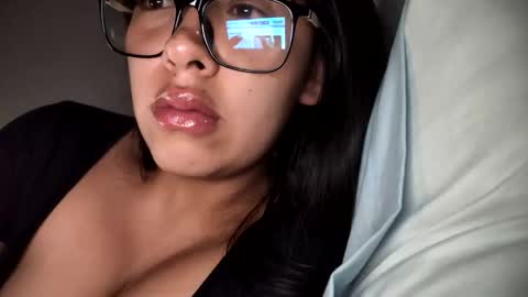 Snapshot of babyymango_ chatting on 04/03/26, 09:18 Gisselle online show from 04/03/26, 09:18