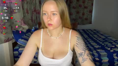 Snapshot of babyytonight chatting on 11/02/25, 02:36 NEXT STREAM 1AM GMT3 Alice online show from 11/02/25, 02:36