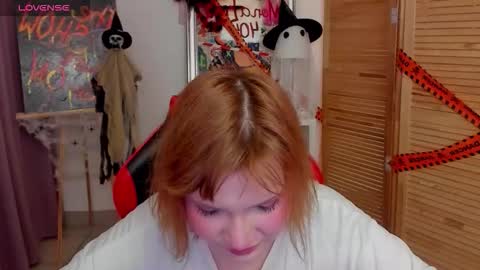 Snapshot of babyyulli chatting on 10/29/25, 08:38 babyyulli online show from 10/29/25, 08:38