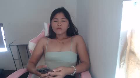 Snapshot of backsaraylover chatting on 02/24/25, 05:43 backsaraylover online show from 02/24/25, 05:43