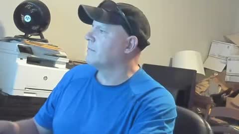 Snapshot of bad_boy4u2abuse chatting on 09/21/25, 12:34 bad_boy4u2abuse online show from 09/21/25, 12:34