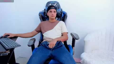 bad_boy_21_ online show from 06/26/26, 10:03