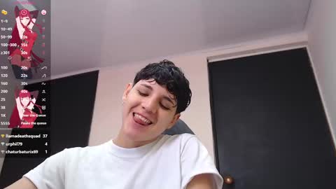 Snapshot of bad_giirl__ chatting on 12/26/24, 04:58 Anna online show from 12/26/24, 04:58