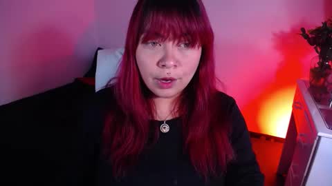 Snapshot of bad_scarlett1 chatting on 10/20/25, 12:22 Scarlett online show from 10/20/25, 12:22