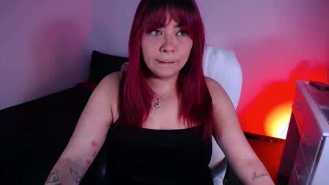 Snapshot of bad_scarlett1 chatting on 10/26/25, 09:53 Scarlett online show from 10/26/25, 09:53