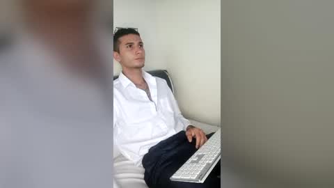Snapshot of badboy300880 chatting on 07/20/26, 08:00 alejo 18cm online show from 07/20/26, 08:00