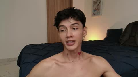 Snapshot of badboy_one chatting on 11/03/25, 08:32 jhojan online show from 11/03/25, 08:32