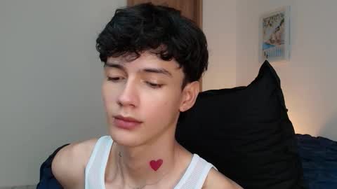 Snapshot of badboy_one chatting on 11/06/25, 08:32 jhojan online show from 11/06/25, 08:32