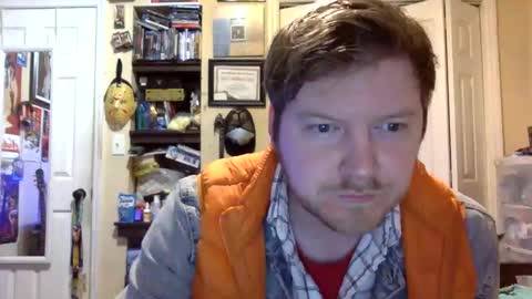 Snapshot of badboyboogie78 chatting on 11/01/25, 07:32 Hylian97 online show from 11/01/25, 07:32