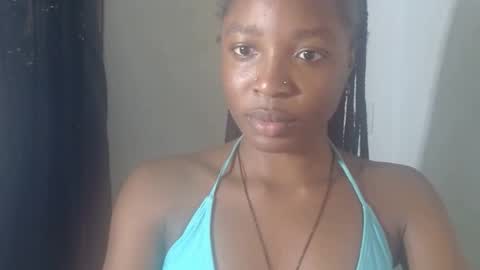 Snapshot of baddiebitchx chatting on 06/09/26, 09:43 baddiebitchx online show from 06/09/26, 09:43