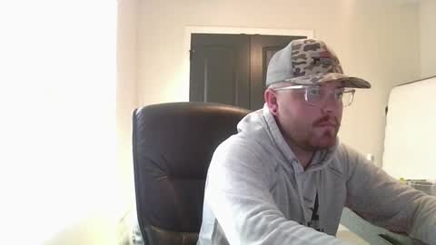 Snapshot of baddydaddy23 chatting on 09/24/25, 08:23 Jon online show from 09/24/25, 08:23