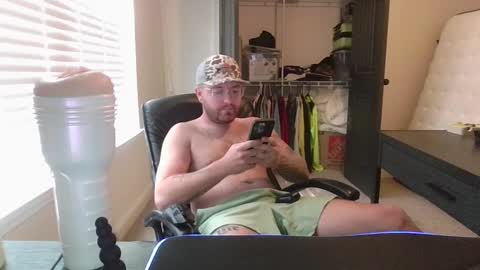 Snapshot of baddydaddy23 chatting on 09/28/25, 09:42 Jon online show from 09/28/25, 09:42