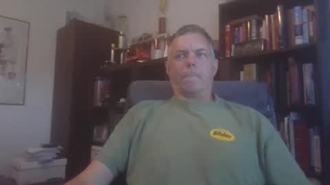 Snapshot of badger32934 chatting on 12/26/24, 08:32 Badger online show from 12/26/24, 08:32