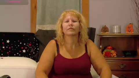 Snapshot of badgirlpr chatting on 10/05/25, 09:45 Badgirlpr online show from 10/05/25, 09:45