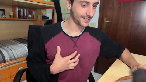 Snapshot of badguy_22 chatting on 11/08/25, 04:07 Badguy online show from 11/08/25, 04:07