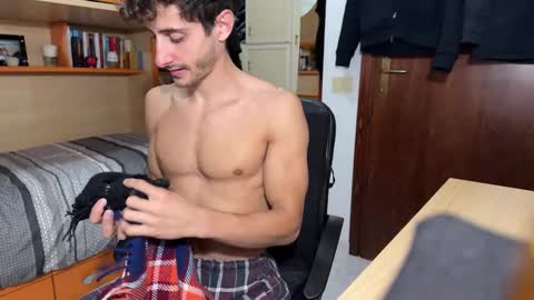 Snapshot of badguy_22 chatting on 11/24/25, 09:36 Badguy online show from 11/24/25, 09:36