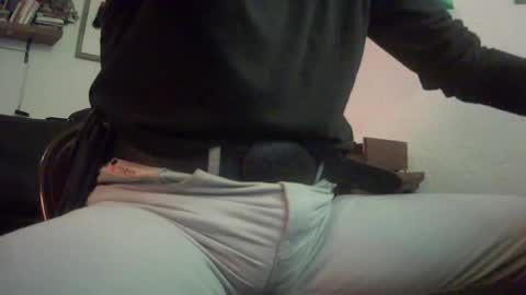 Snapshot of badhombremx chatting on 09/21/25, 02:35 Mexican livin Off the Wall online show from 09/21/25, 02:35