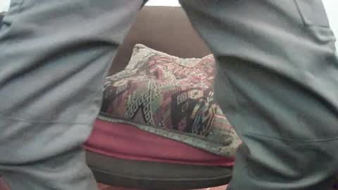 Snapshot of badhombremx chatting on 11/18/25, 07:07 Mexican livin Off the Wall online show from 11/18/25, 07:07