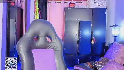        Please help me to reach 100 thumbs up online show from 06/29/26, 02:39
