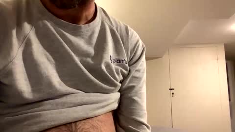 badtwister online show from 12/04/25, 06:01