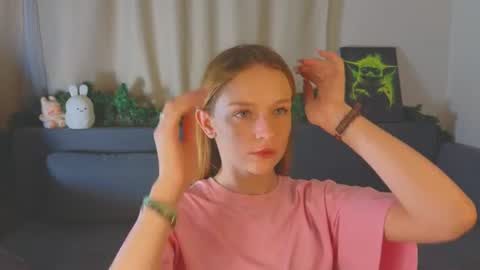 Kate online show from 07/26/26, 05:09