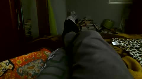 Snapshot of bagalan chatting on 12/11/24, 04:18 Carlos online show from 12/11/24, 04:18