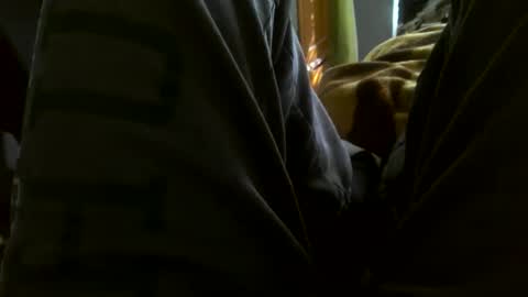 Snapshot of bagalan chatting on 12/23/24, 10:33 Carlos online show from 12/23/24, 10:33