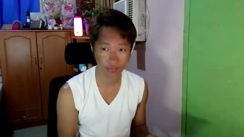 Snapshot of baggage00 chatting on 06/10/26, 07:18 baggage00 online show from 06/10/26, 07:18