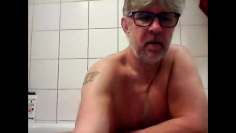 baggelina75 online show from 02/19/25, 07:16