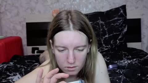 holly online show from 11/20/25, 03:56