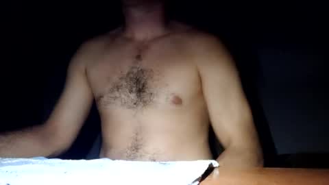 Snapshot of baiat_frumusel chatting on 12/19/24, 11:35 baiat_frumusel online show from 12/19/24, 11:35