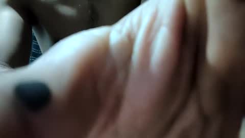 Snapshot of bajoceroo10 chatting on 12/16/25, 03:11 bajoceroo10 online show from 12/16/25, 03:11