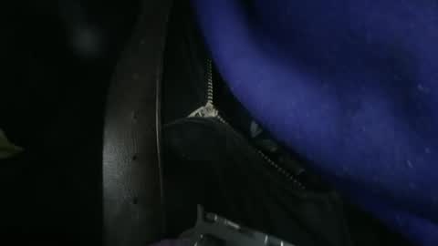 boton online show from 12/17/25, 08:42