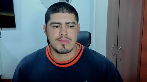 Snapshot of baltazardupont chatting on 10/30/25, 02:57 Andres - online show from 10/30/25, 02:57