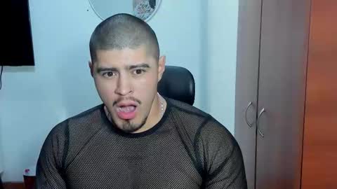 Snapshot of baltazardupont chatting on 11/27/25, 10:39 Andres - online show from 11/27/25, 10:39
