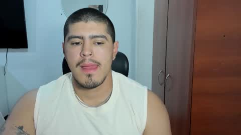 Snapshot of baltazardupont chatting on 12/19/25, 11:50 Andres - online show from 12/19/25, 11:50