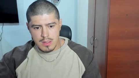 Snapshot of baltazardupont chatting on 01/06/26, 10:19 Andres - online show from 01/06/26, 10:19
