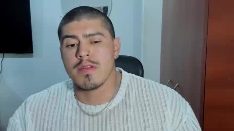 Snapshot of baltazardupont chatting on 02/02/26, 10:14 Andres - online show from 02/02/26, 10:14